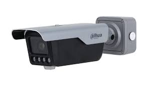 CAMARA IP DAHUA BULLET 4 MPX, MOTORIZADA 8~32 MM, PATENTE, ANPR HASTA 20M, DETECCIÓN HASTA 120 KM/H, IP67, IK10, POE+