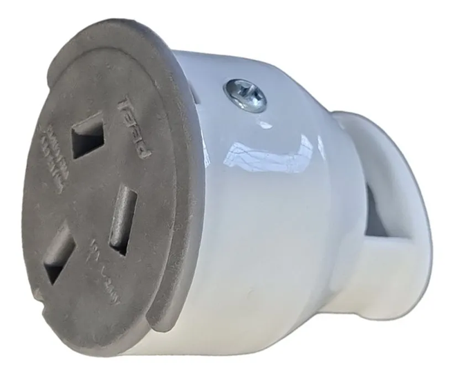 FICHA CON NEUTRO HEMBRA BLANCA TAAD